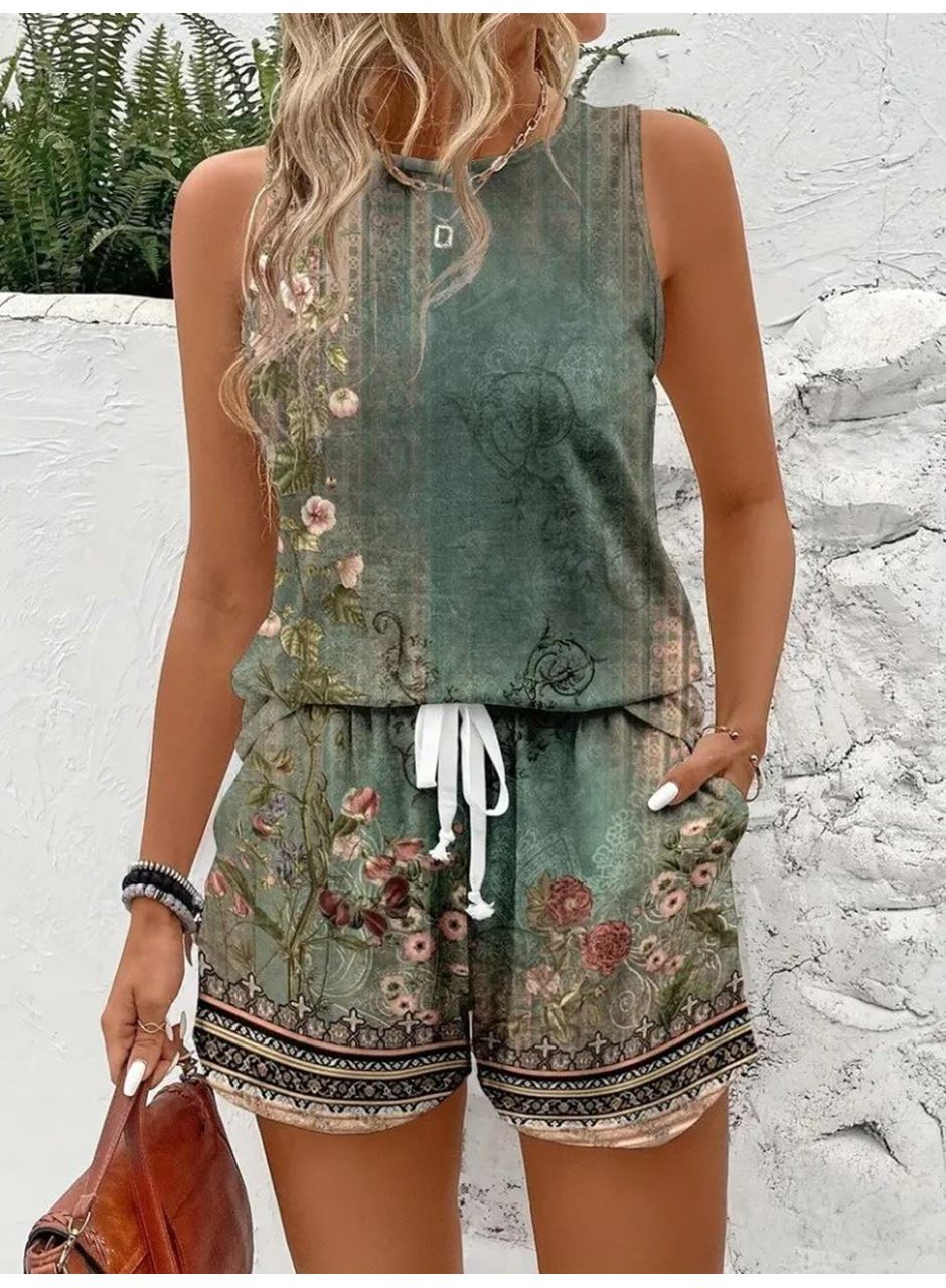 Kadın Askılı Yuvarlak Yaka çiçek Baskılı Süprme Bluz Ve Short Ikili Takım