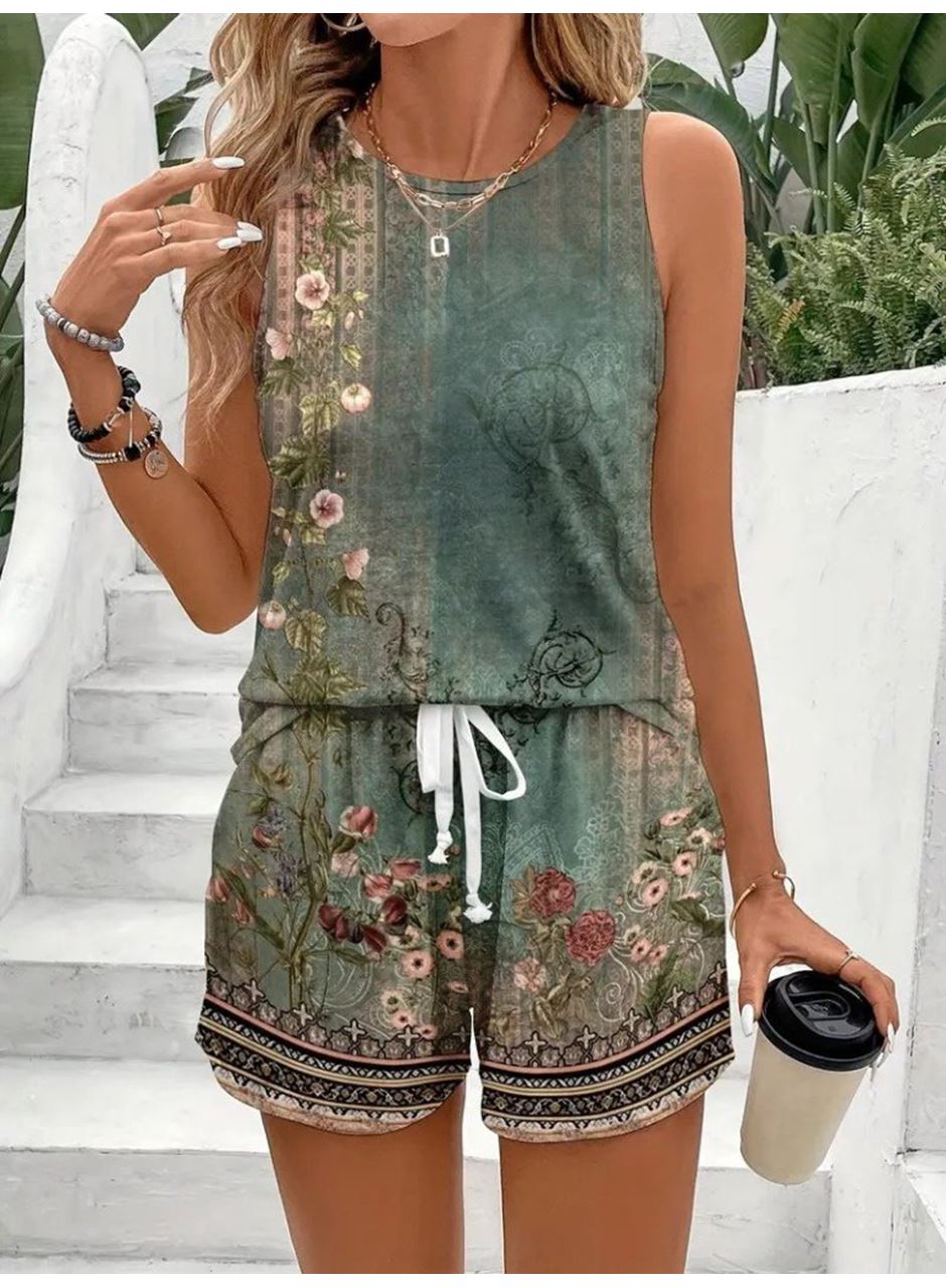 Kadın Askılı Yuvarlak Yaka çiçek Baskılı Süprme Bluz Ve Short Ikili Takım