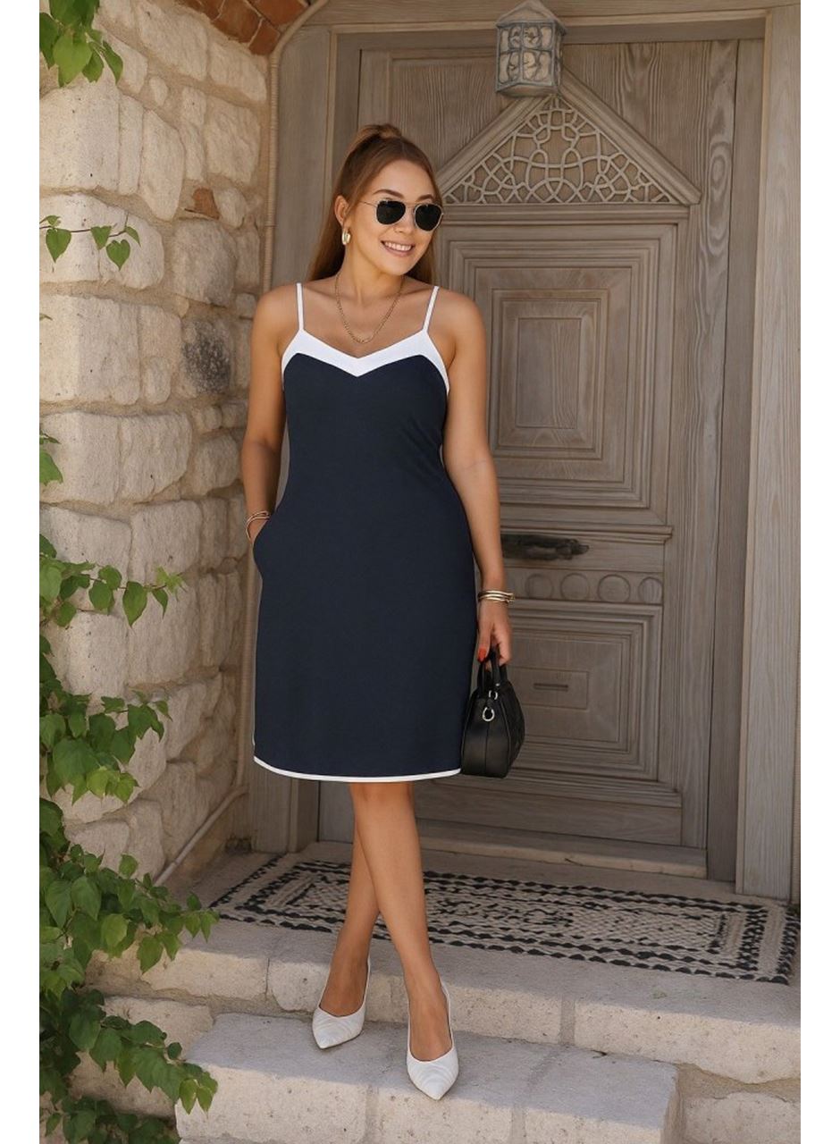 Kadın Ip Askılı Geniş V Yakalı çift Renkli Janjan Krep Mini Elbise