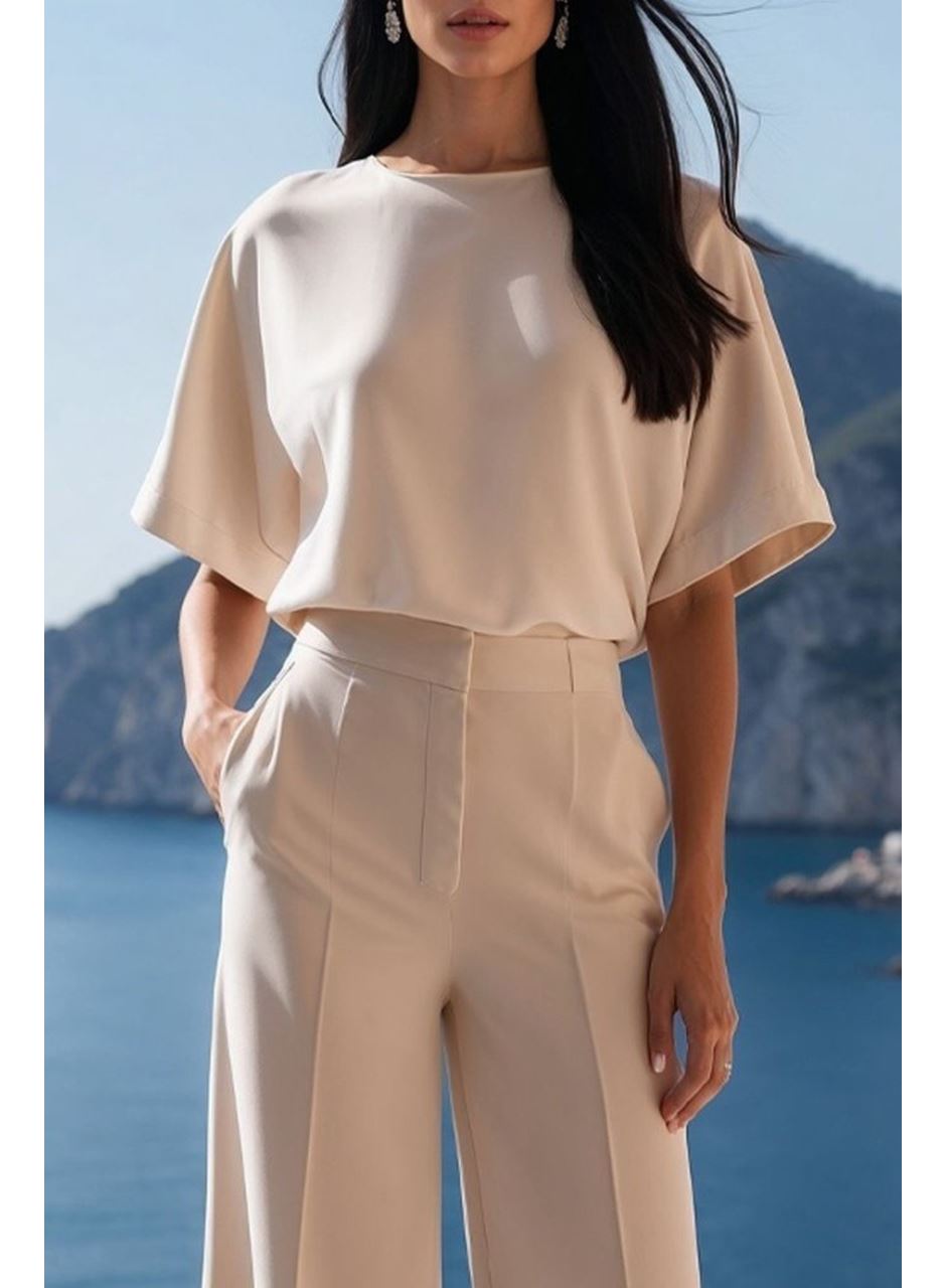 Kadın Kısa Kollu Bisiklet Yaka Bluz Yüksek Bel Cep Detaylı Pantolon Atlas Ikili Takım