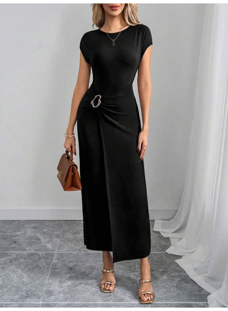 Kadın Yarım Ay Kollu Yuvarlak Yaka önünde Toka Detaylı Modal Maxi Elbise