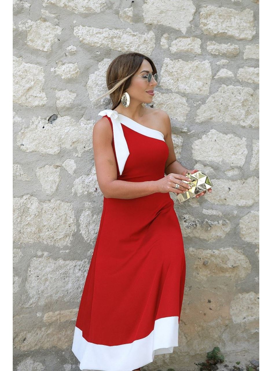 Kadın Tek Omuzu Açık Omuzlardan Kurdela Detaylı çift Renkli Ithal Krep Elbise