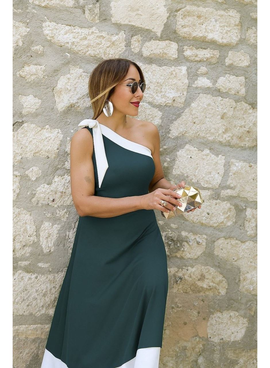 Kadın Tek Omuzu Açık Omuzlardan Kurdela Detaylı çift Renkli Ithal Krep Elbise