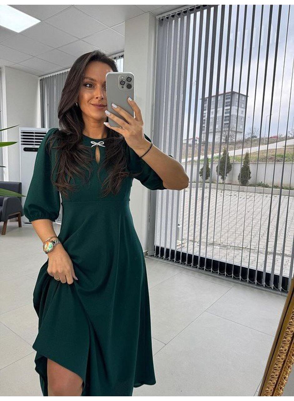 Kadın Kısa Kollu Bisiklet Yaka Fiyonk Broşlu Midi Janjan Krep Elbise