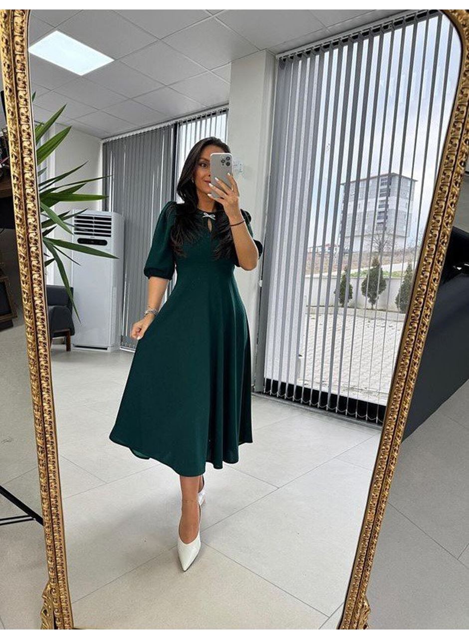 Kadın Kısa Kollu Bisiklet Yaka Fiyonk Broşlu Midi Janjan Krep Elbise