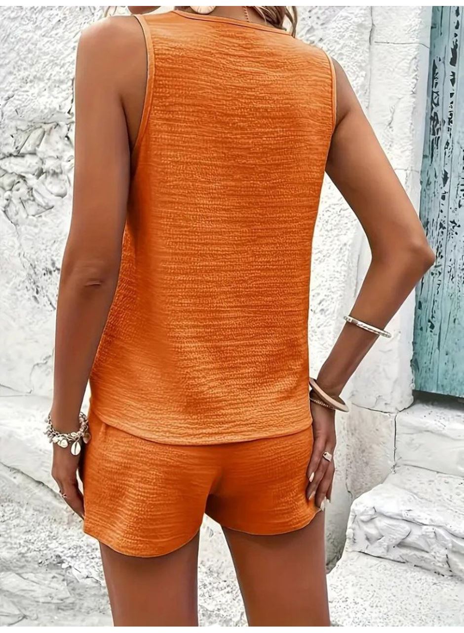 Kadın Askılı Kolsuz V Yakalı önden Düğmeli Bürümcük Bluz Ve Short Ikili Takım