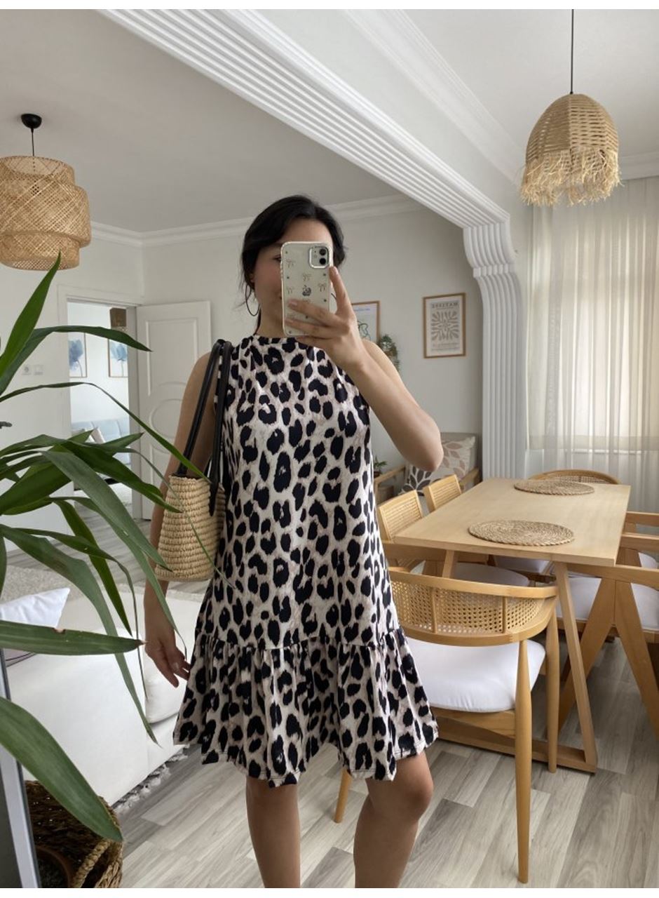 Kadın Kolsuz Sırttan Bağlamalı Fırfırlı Leopar Desenli Süprem Elbise