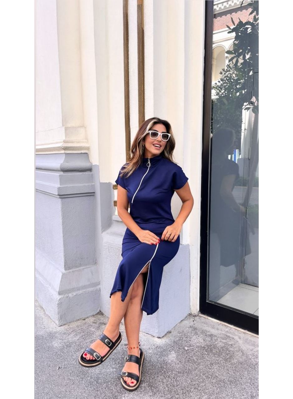 Kadın Kısa Kollu Yakadan Ve Etekten Fermuarlı Midi Viskon Iki Iplik Elbise