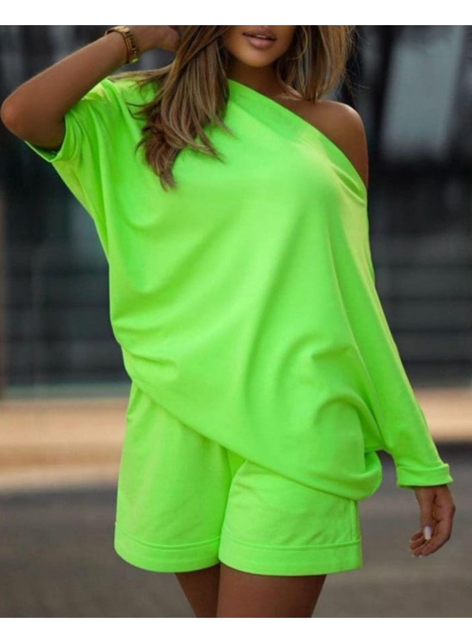 Kadın Kayık Yaka Salaş Iki Iplik Bluz Ve şort Ikili Takım