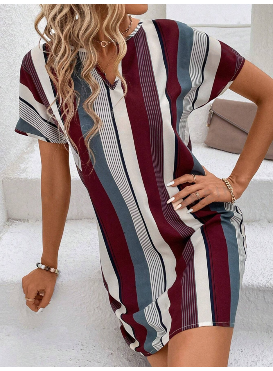 Kadın Kısa Kollu V Yakalı çizgi Baskılı Süprem Elbise
