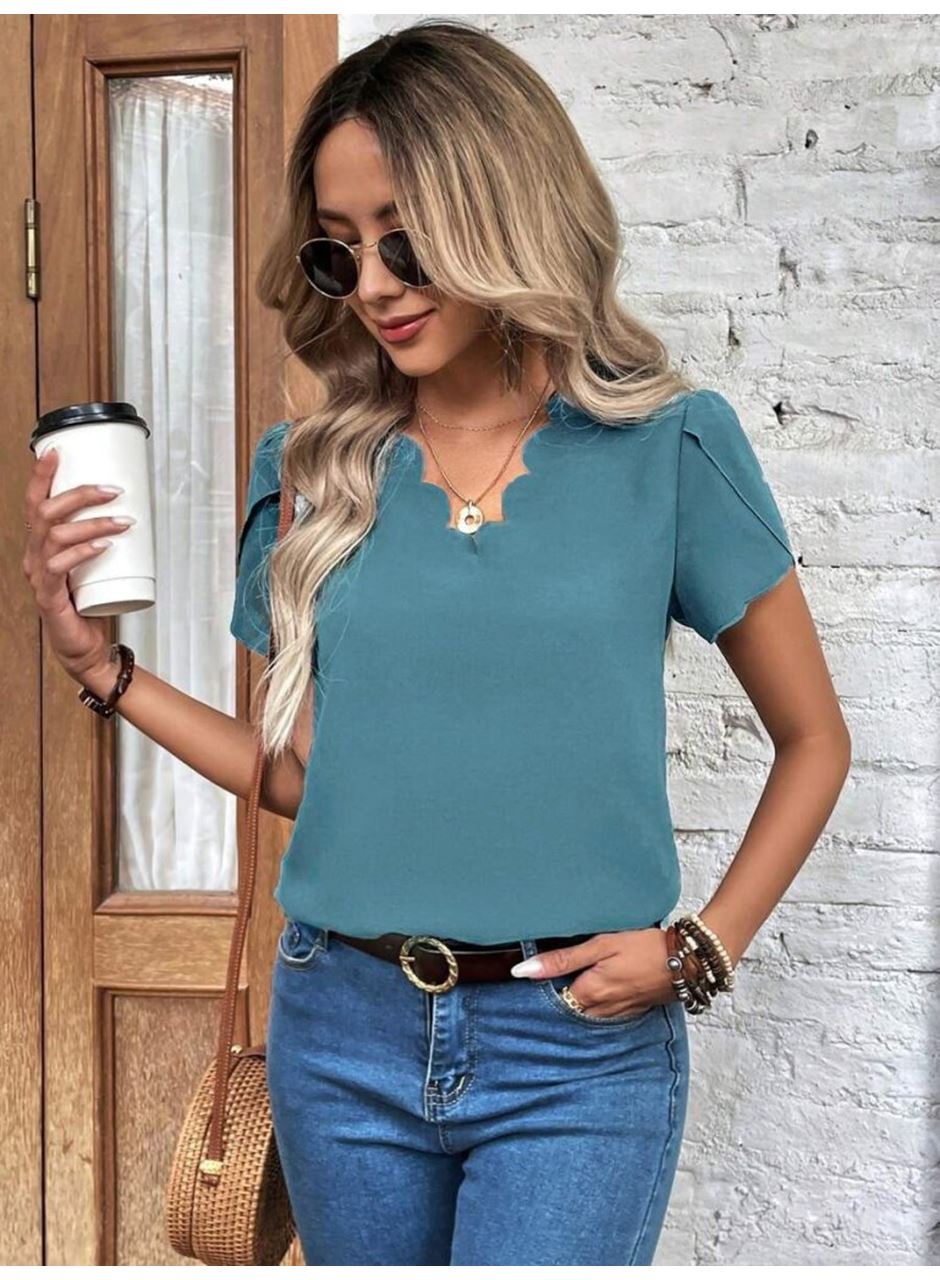 Kadın Kısa Kollu Lazer V Yakalı Ithal Krep Bluz