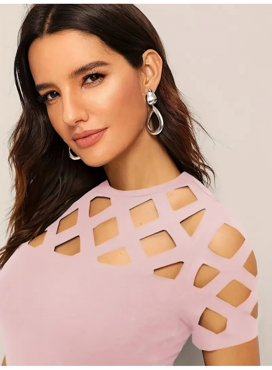 Kadın Kısa Kollu Baklava Desen Lazer Kesim Ithal Krep Bluz