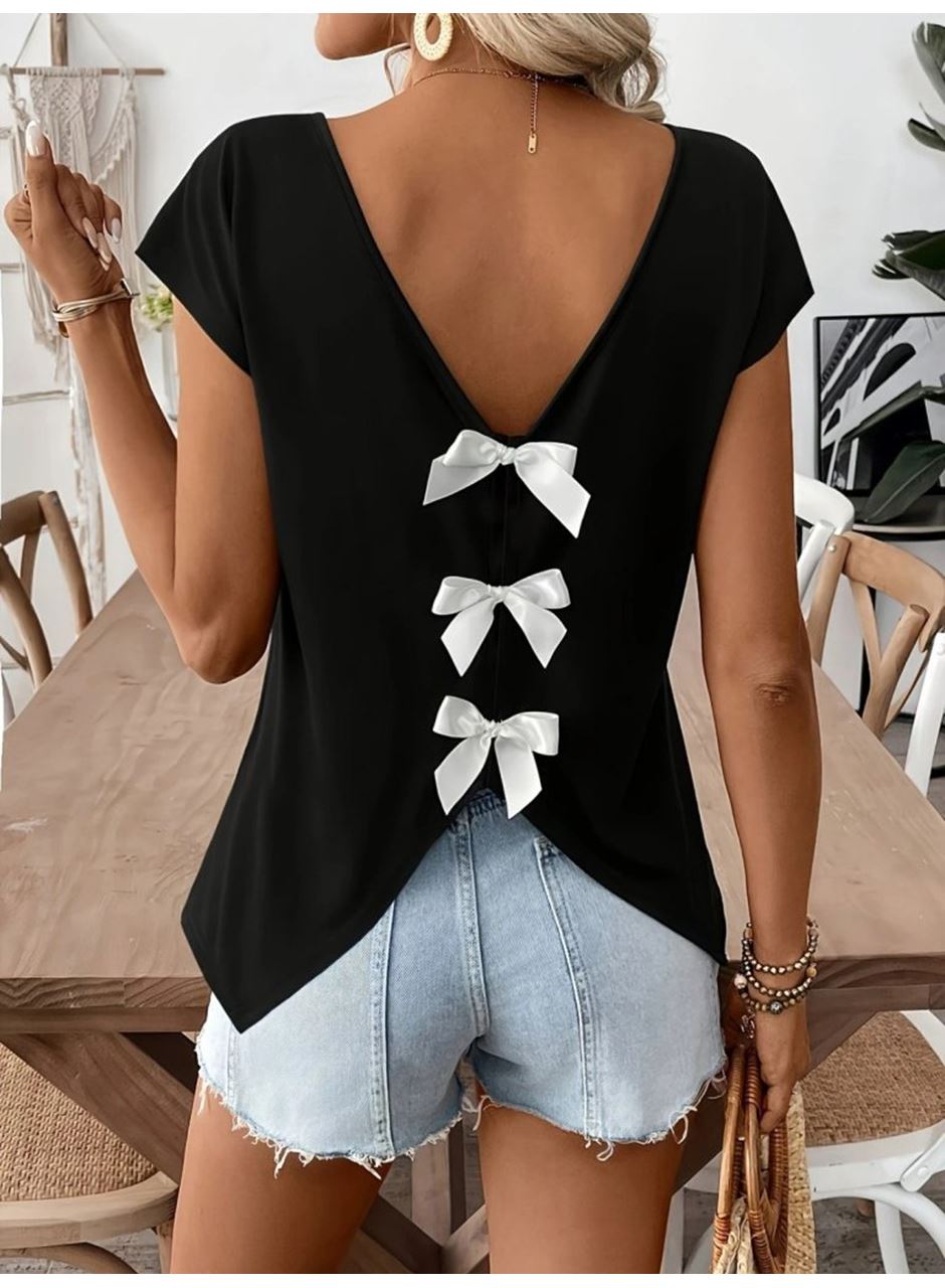 Kadın Kısa Kollu V Yakalı Arkadan Kurdele Detaylı Viskon Bluz