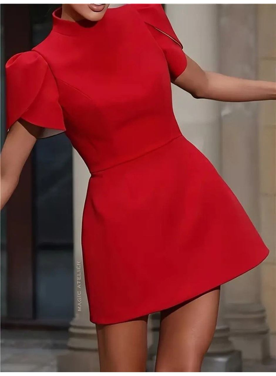 Kadın Kısa Kollu Balıkçı Yaka Arkadan Kelebek Dekolte Detaylı Kısa Atlas Elbise