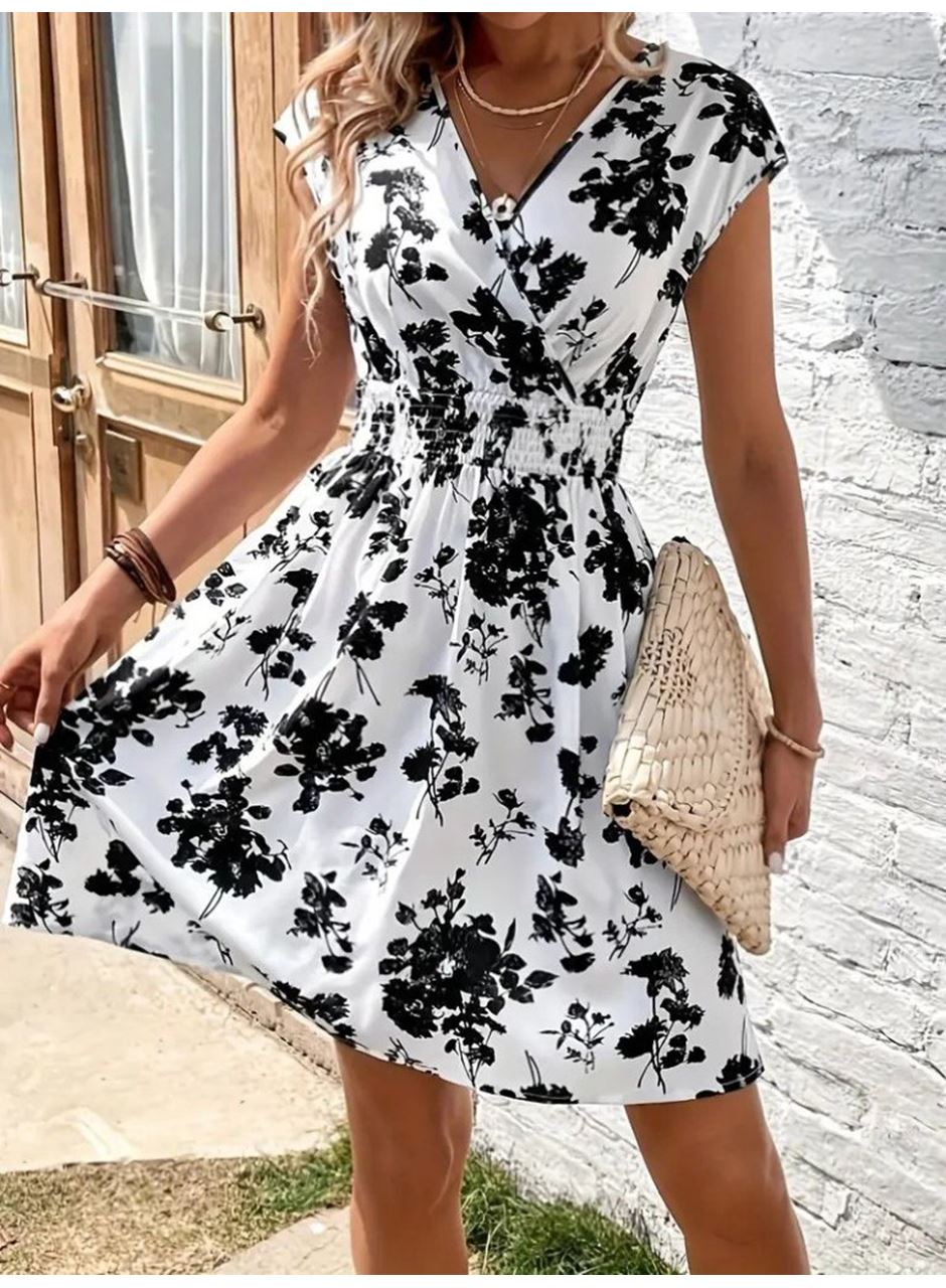 Kadın Kısa Kollu Kruvaze Yakalı çiçekli Desenli Süprem Elbise