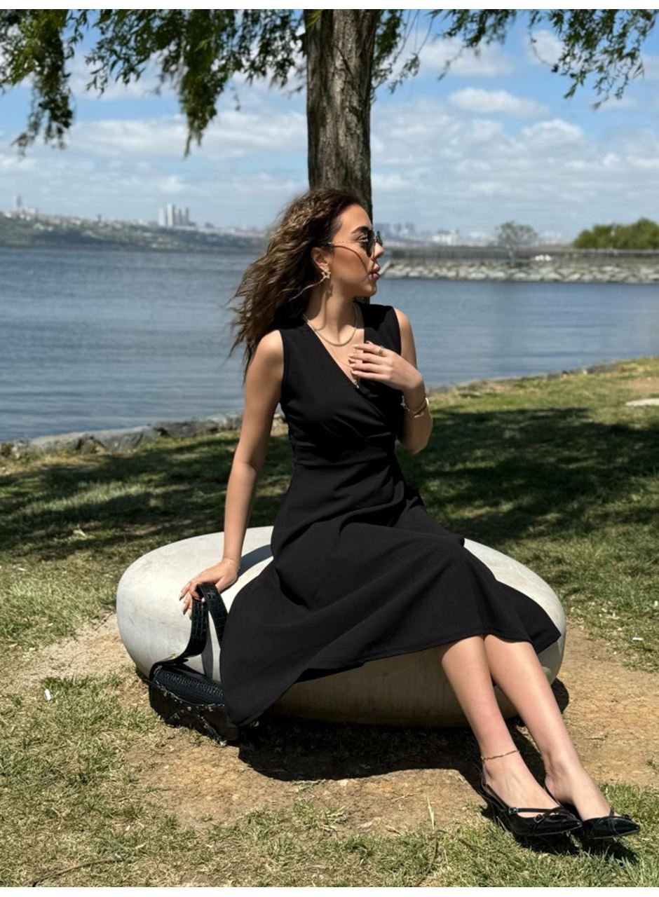 Kadın Ithal Krep Kumaş Kruvaze Yaka Eteği Kloş Kolsuz Mini Elbise