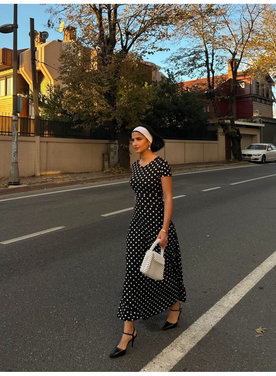 Kadın Kısa Kollu Bisiklet Yaka Puantiyeli Maksi örme Krep Elbise