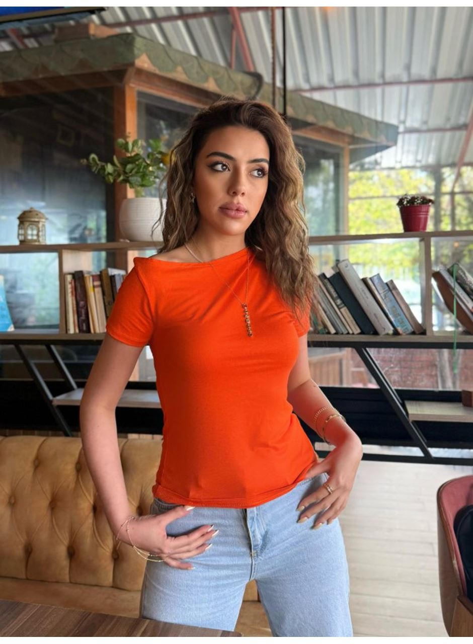 Kadın Kısa Kollu Tek Omuzu Açık Büzgülü Viskon Bluz