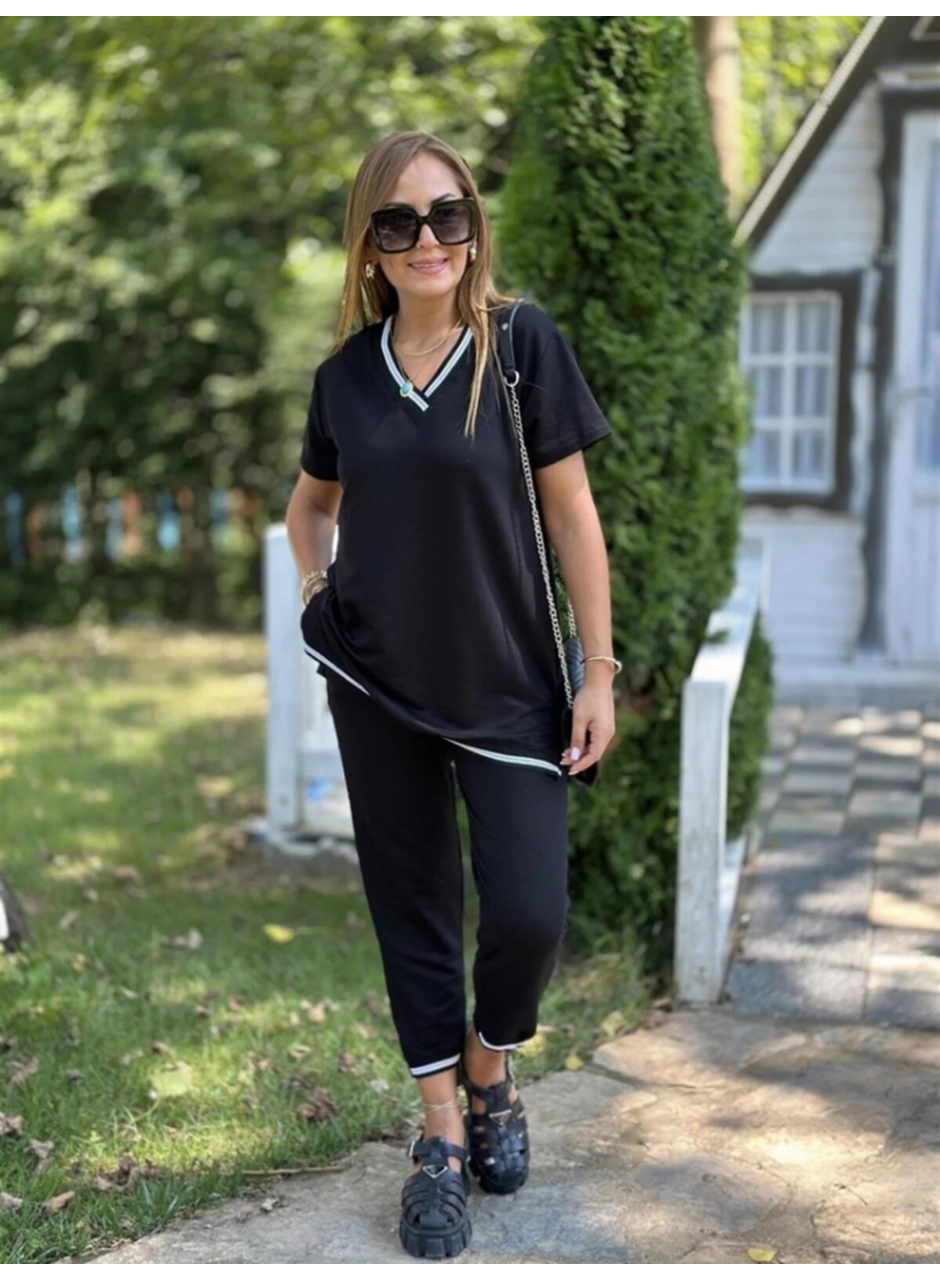 Kadın Kısa Kollu V Yakalı Iki Iplik Bluz Ve Pantolon Ikili Takım