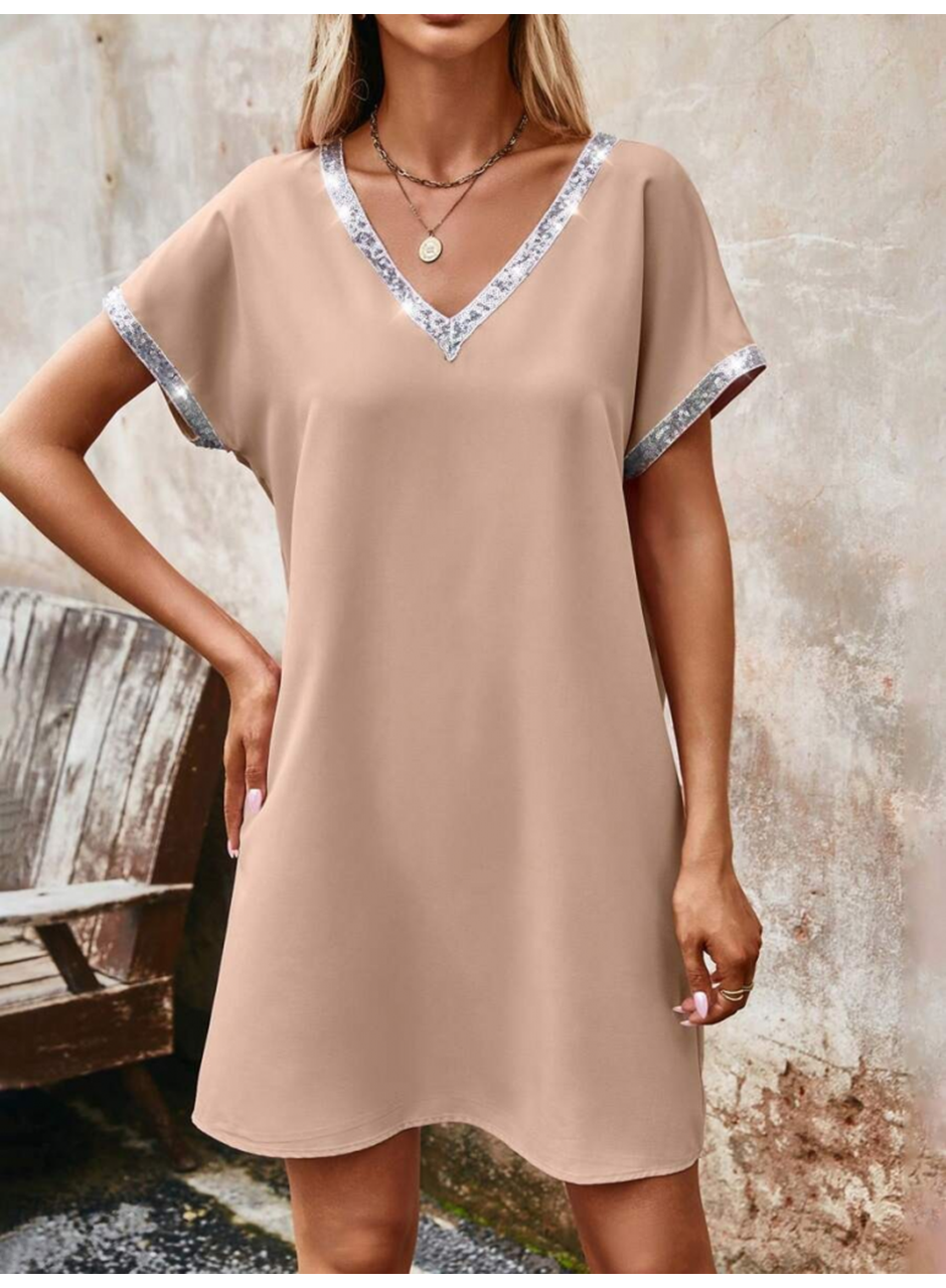 Kadın Yaka Ve Kol Pul Payet şeritli Ithal Krep Elbise