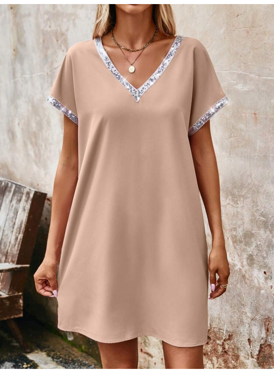 Kadın Yaka Ve Kol Pul Payet şeritli Ithal Krep Elbise