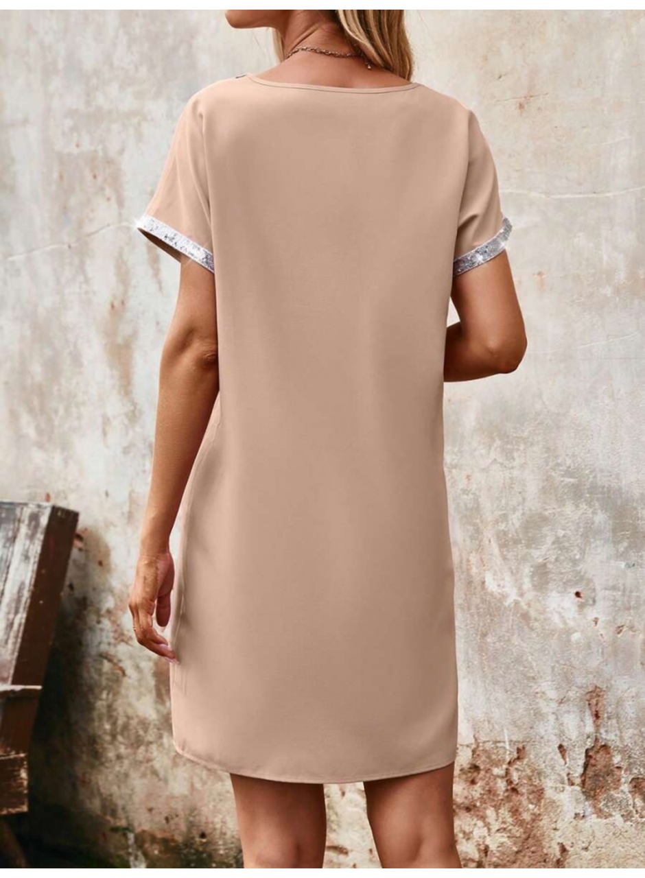 Kadın Yaka Ve Kol Pul Payet şeritli Ithal Krep Elbise