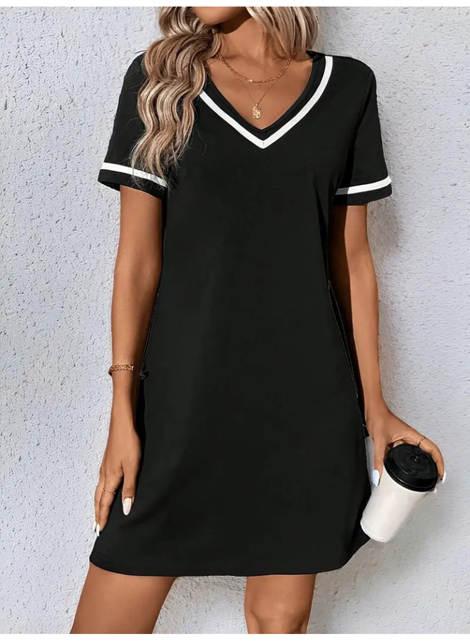 Kadın Kısa Kollu V çizgili Yakalı Kısa Viskon Elbise