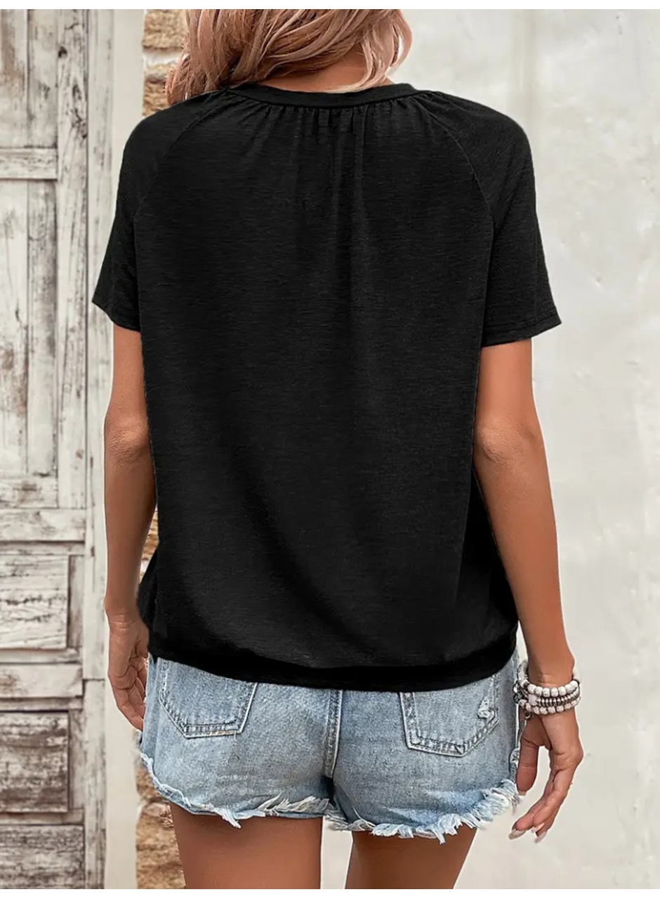 Kadın Kısa Kollu V Yakalı Büzgü Detaylı Viskon Bluz