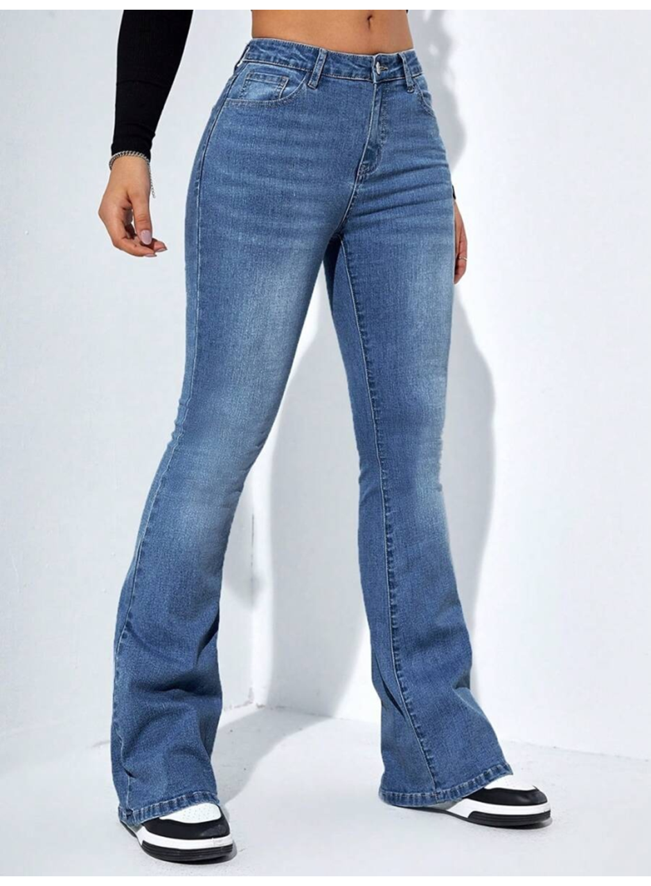 Kadın Yüksek Bel Cepli İspanyol Paçalı Kot Jeans Pantolon