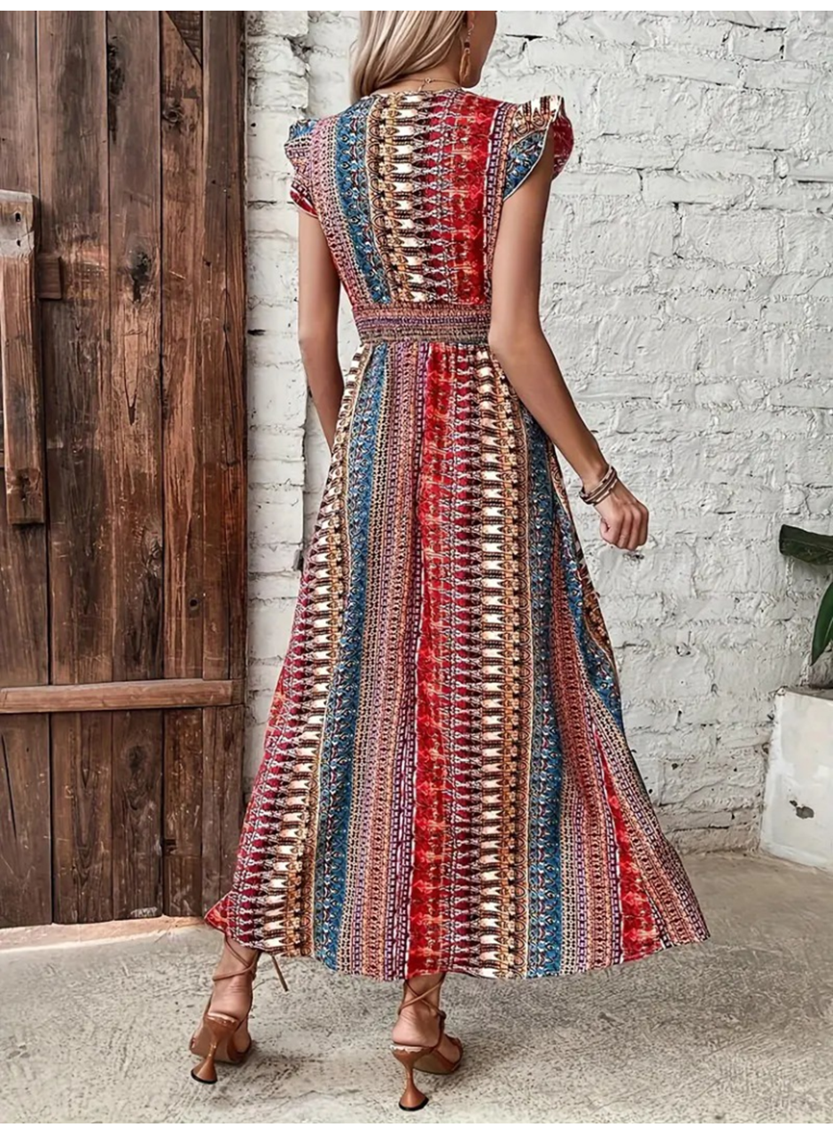 Kadın Kısa Kollu V Yakalı Desenli Yandan Yırtmaçlı Süprem Elbise