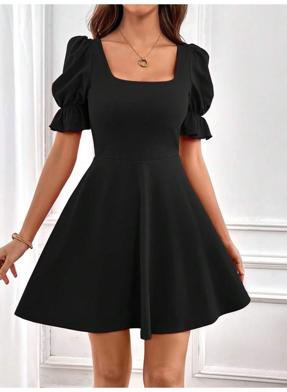 Kadın Kısa Kollu Kare Yakalı Kiloş Ithal Krep Elbise