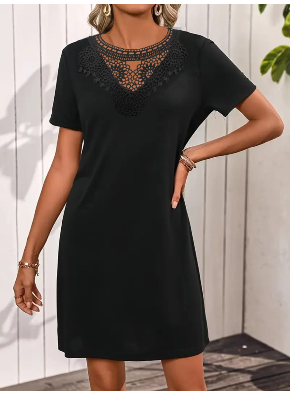 Kadın Kısa Kollu Dantel Yakalı Kısa Viskon Elbise