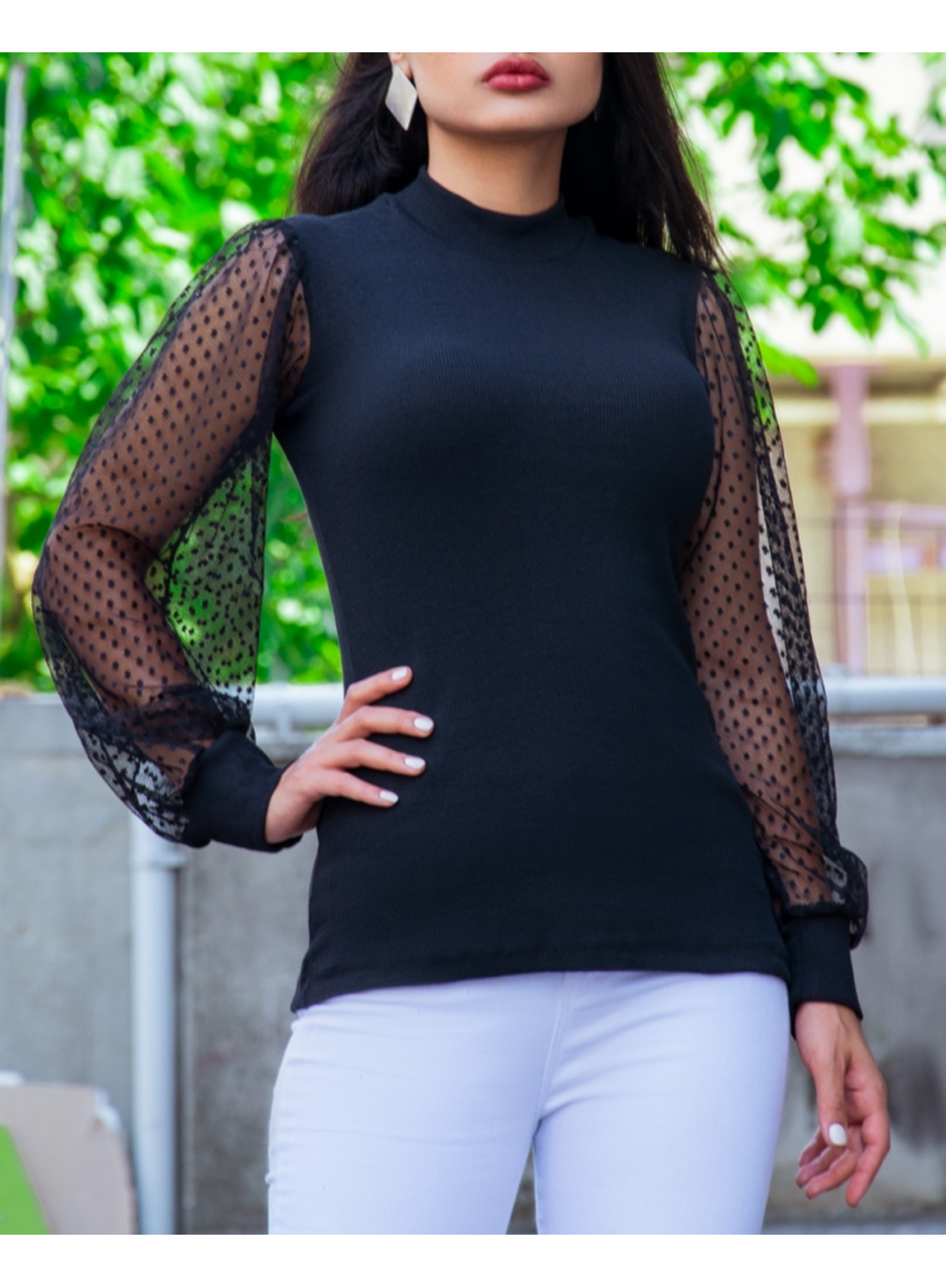 Kadın Siyah Kolu Tül Detaylı Yarım Balıkçı Kaşkorse Bluz