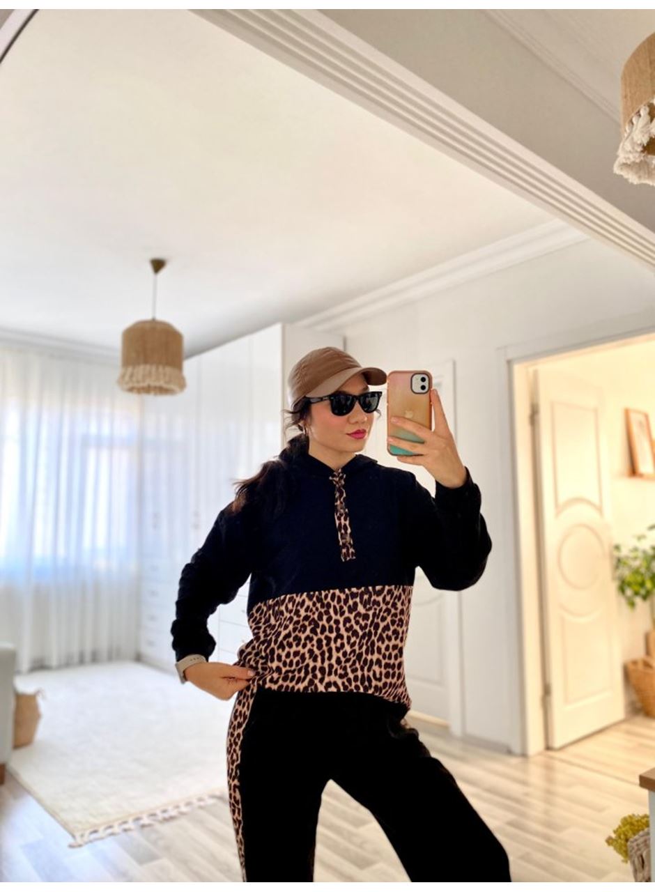 Kadın Uzun Kollu Leopar Detay Sweat Ve Yanı Leopar şerit Detay Pantolon Ikili Takım