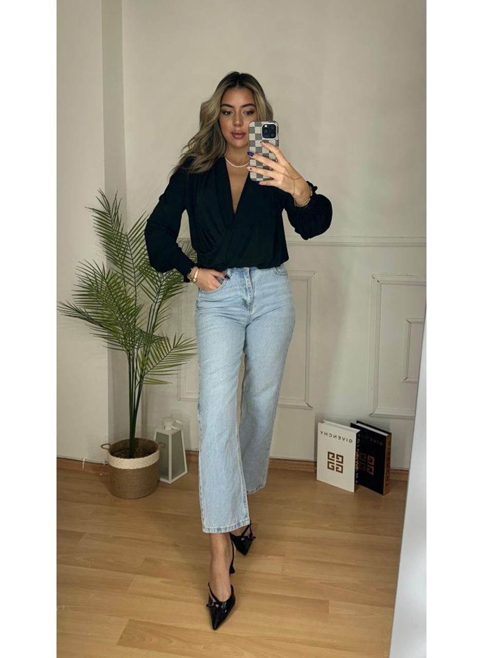 Kadın Uzun Kollu Dökümlü Kruvaze Yaka Kol Ucu Gipeli Sandy Bluz