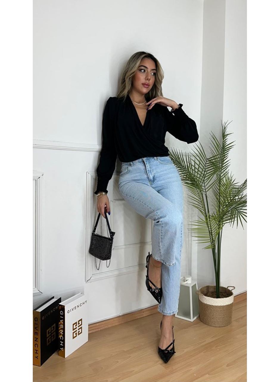 Kadın Uzun Kollu Dökümlü Kruvaze Yaka Kol Ucu Gipeli Sandy Bluz