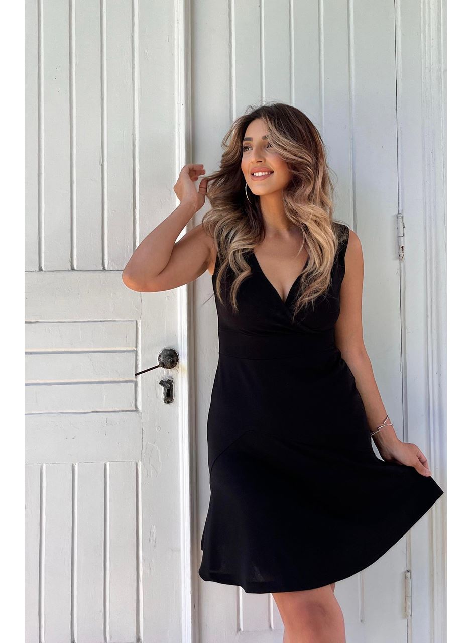 Kadın Kalın Askılı Kruvaze Yaka Eteği Volanlı Krep Elbise