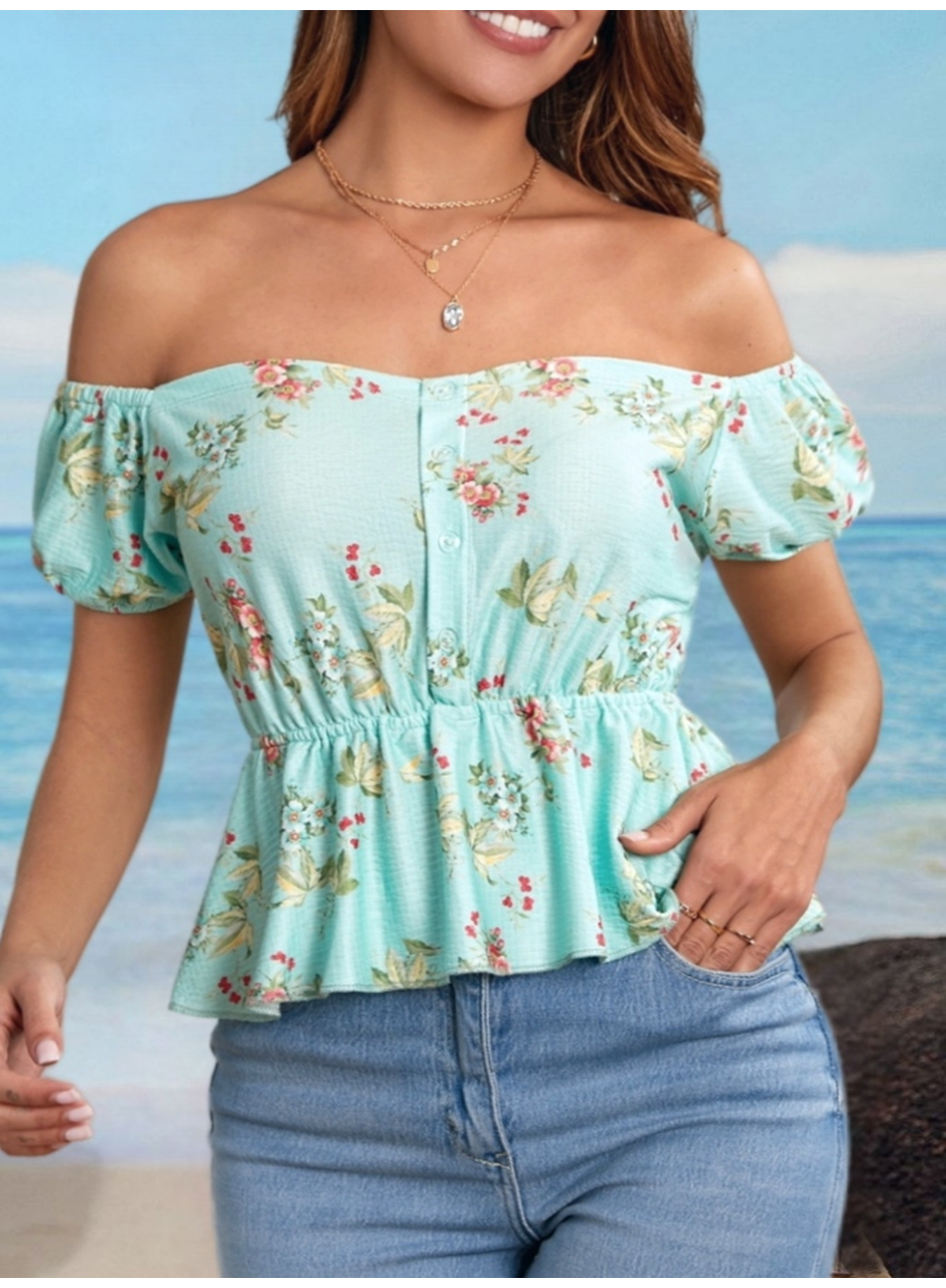 Kadın Kısa Kollu Madonna Yaka çiçek Desenli Düğme Detay Gipeli Süprem Kumaş Bluz