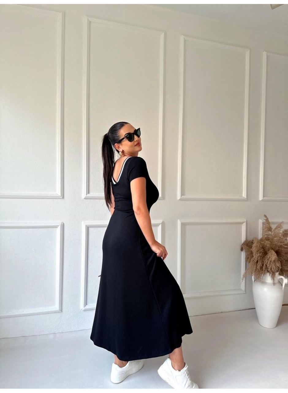 Kadın Yuvarlak Ribana Yaka Beyaz Yırtmaç Detaylı Viskon Tam Boy Elbise