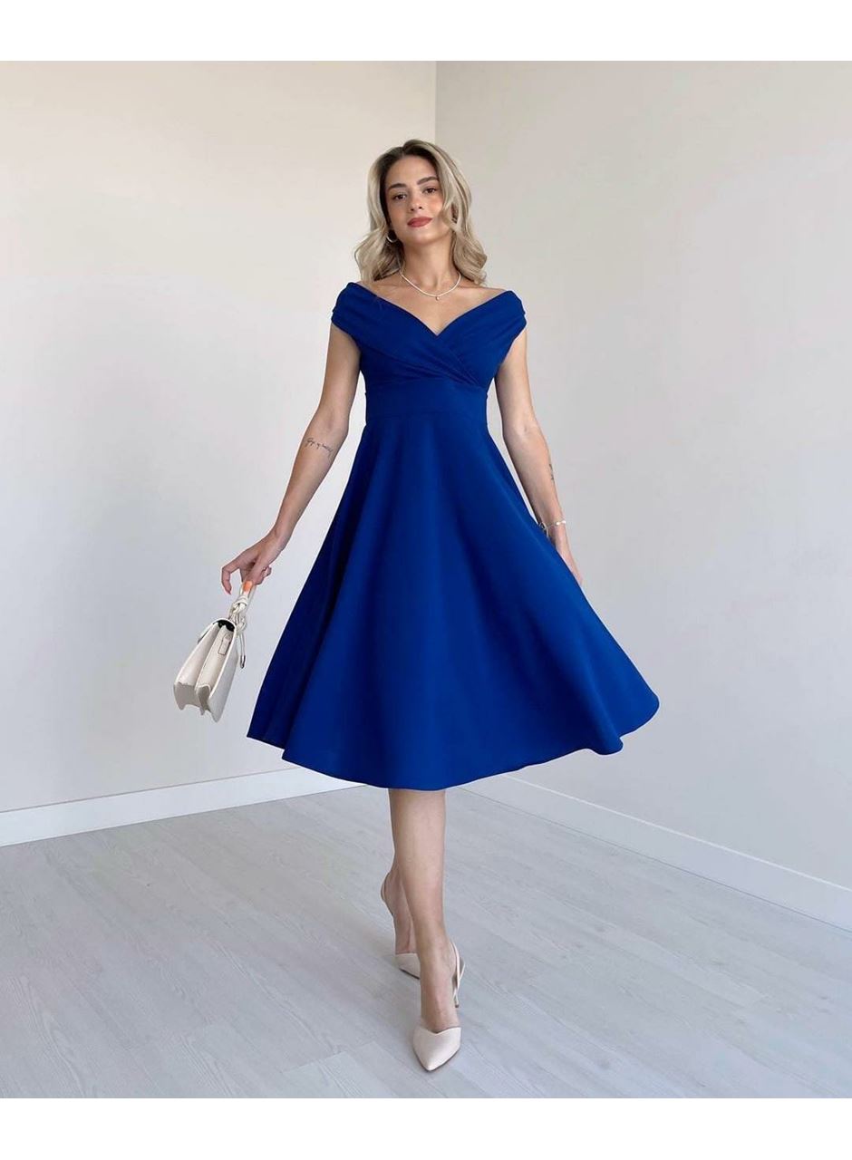 Kadın Kısa Kollu Kruvaze Yaka Eteği Volanlı Krep Elbise