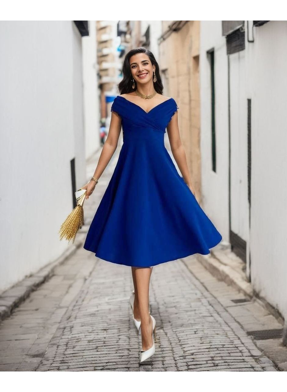 Kadın Kısa Kollu Kruvaze Yaka Eteği Volanlı Krep Elbise