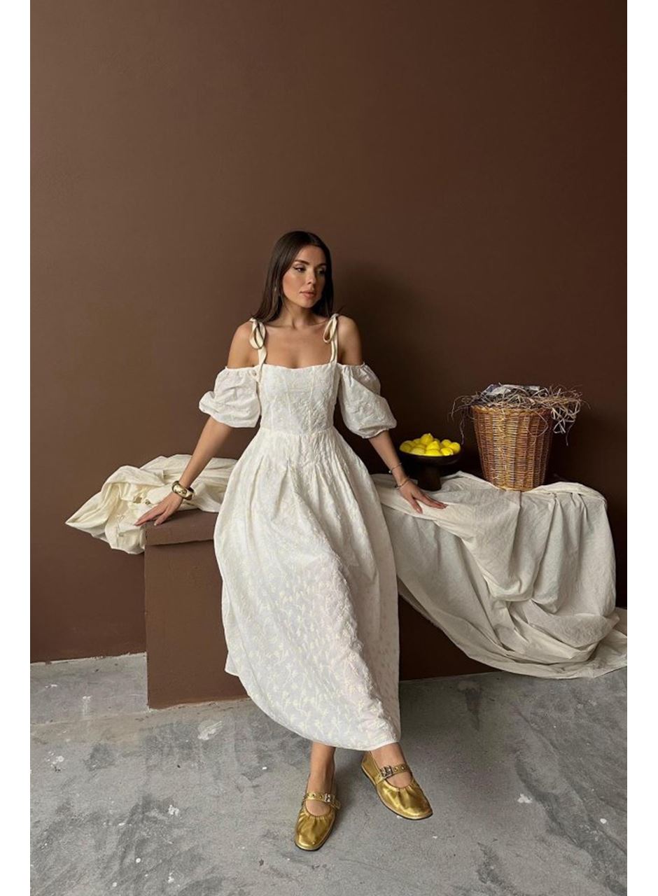 Bej Omuzu Bağcıklı Balon Kollu Brode Elbise