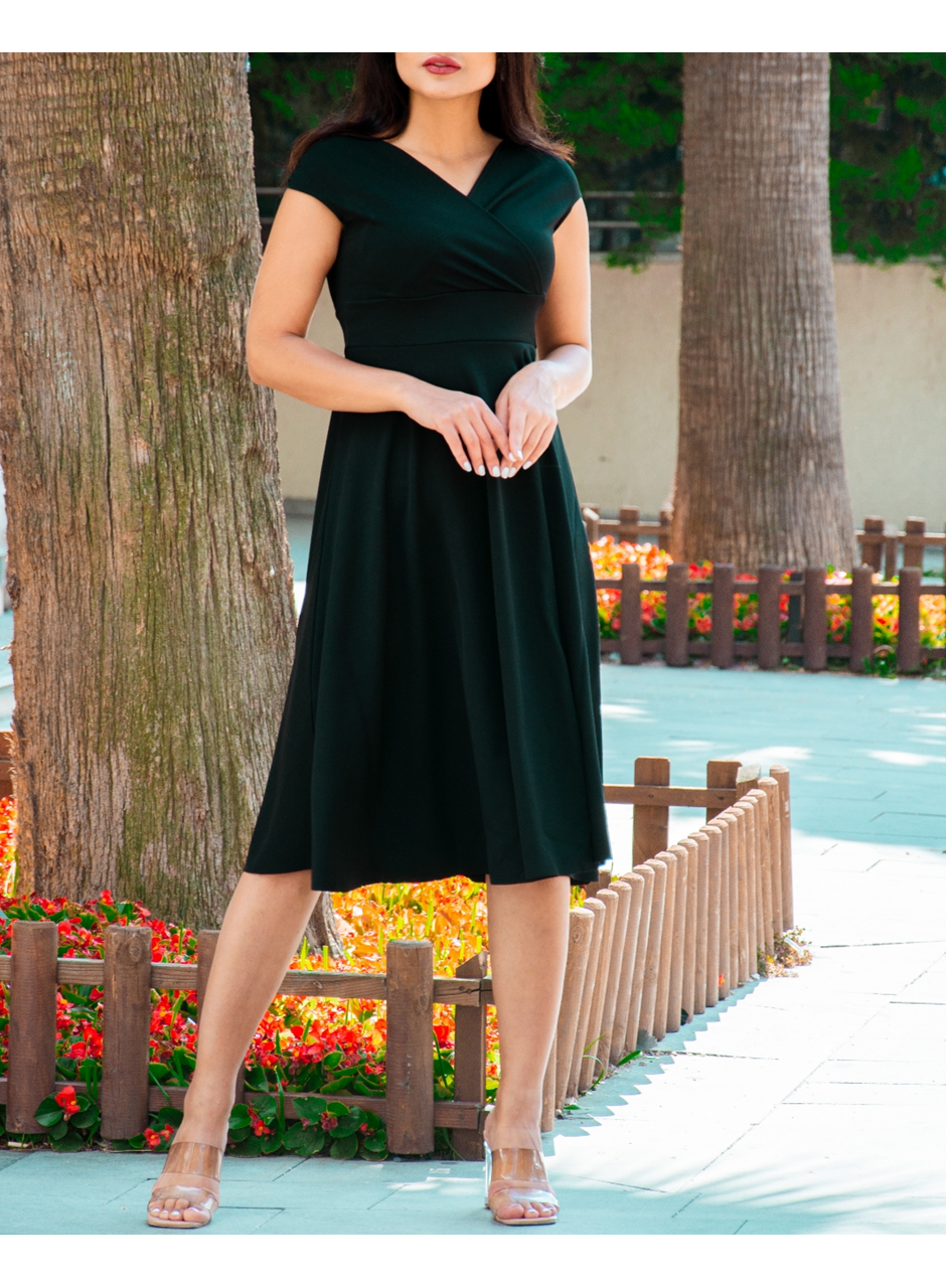 Düşük Omuz Eteği Pileli Krep Kumaş Midi Boy Elbise