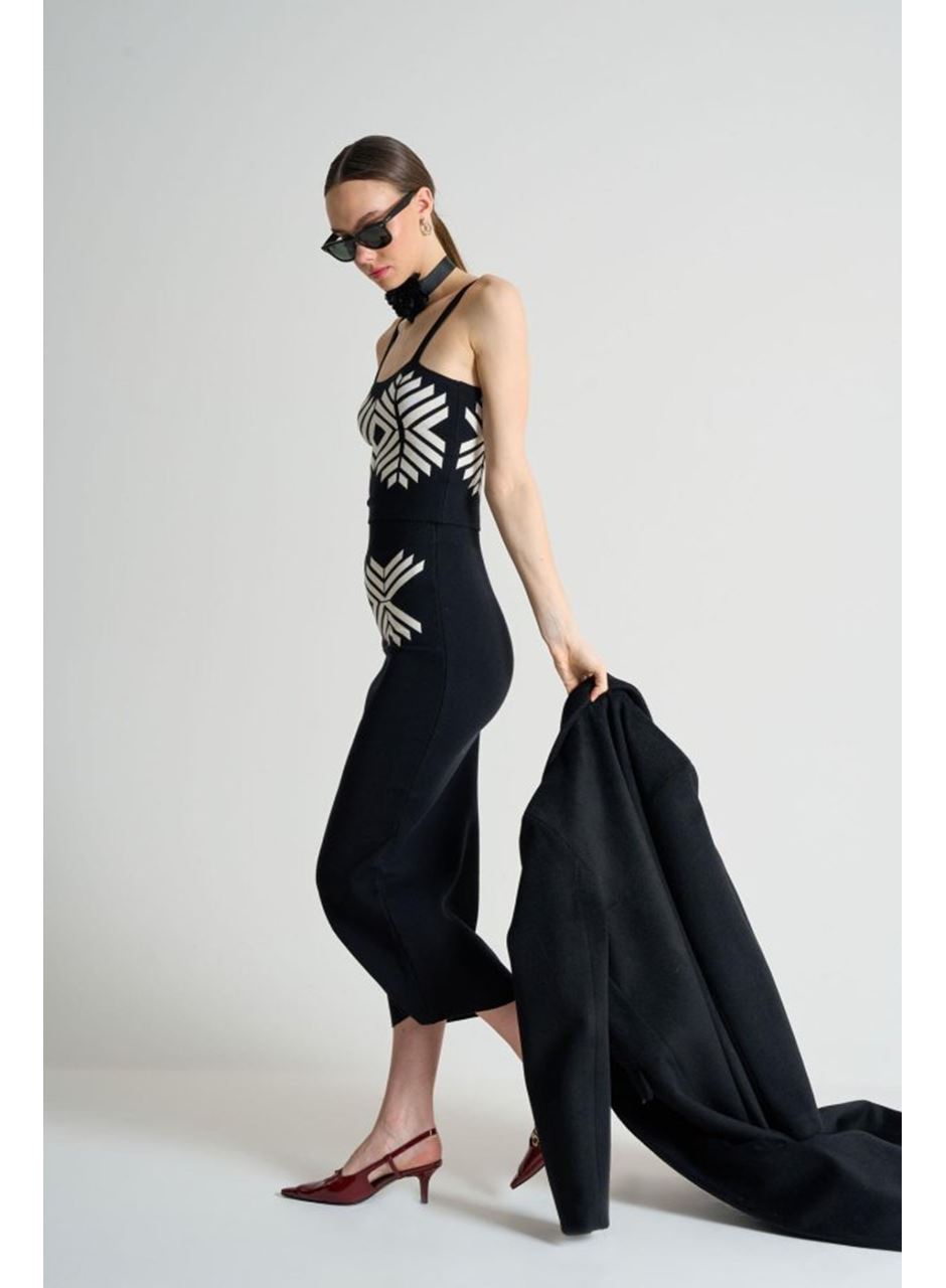 Jakarlı İnce AskılıTriko Takım - Siyah-Beyaz Kayısı