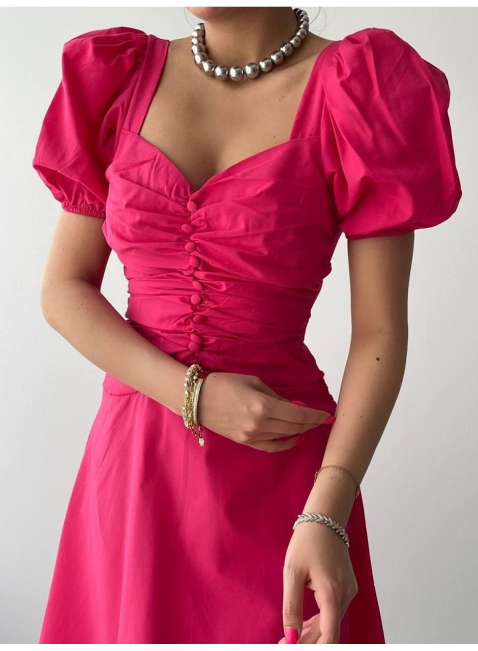 Kare Yaka Düğmeli Elbise