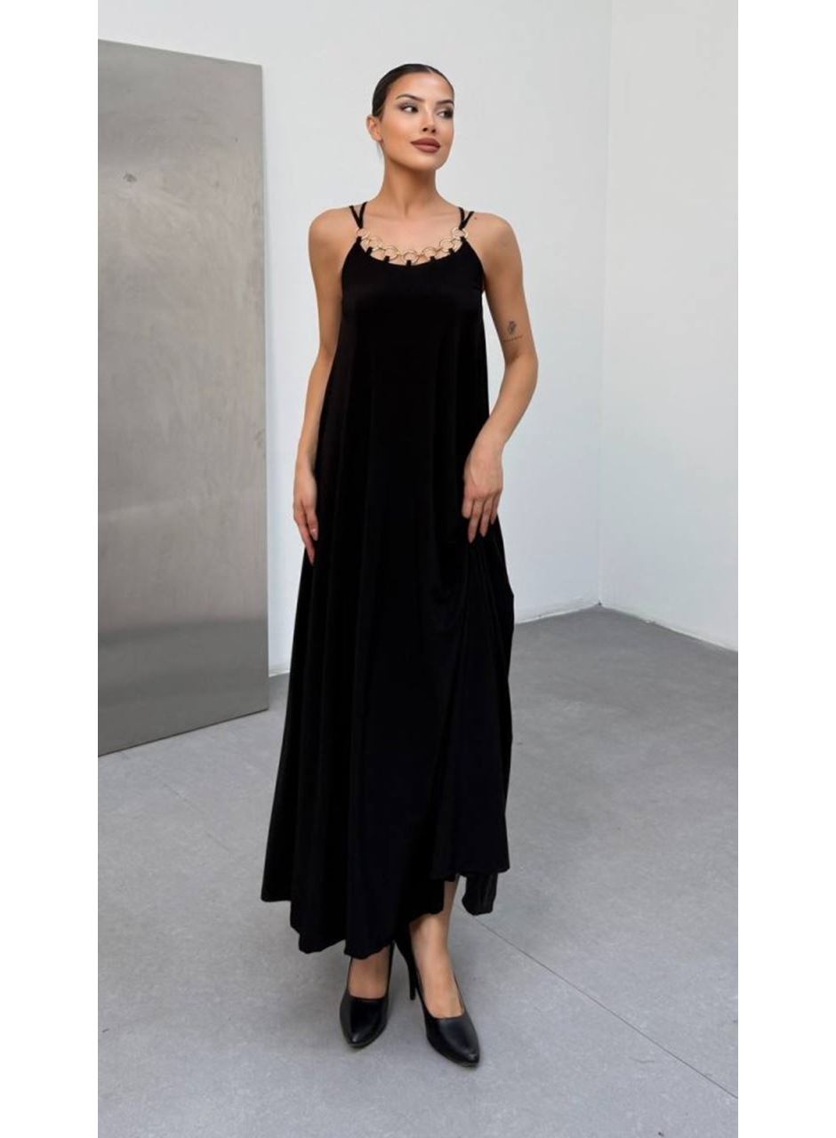 Kadın Omuz Askılı Kuş Gözü Zincir Detay Sandy Kumaş Maxi Boy Elbise