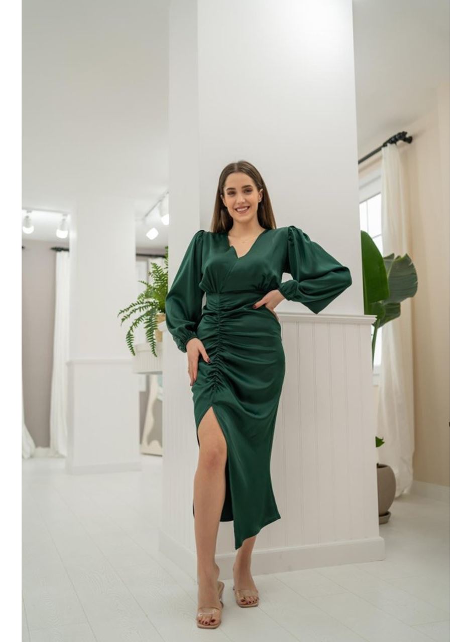 Zümrüt V Yaka Saten Elbise