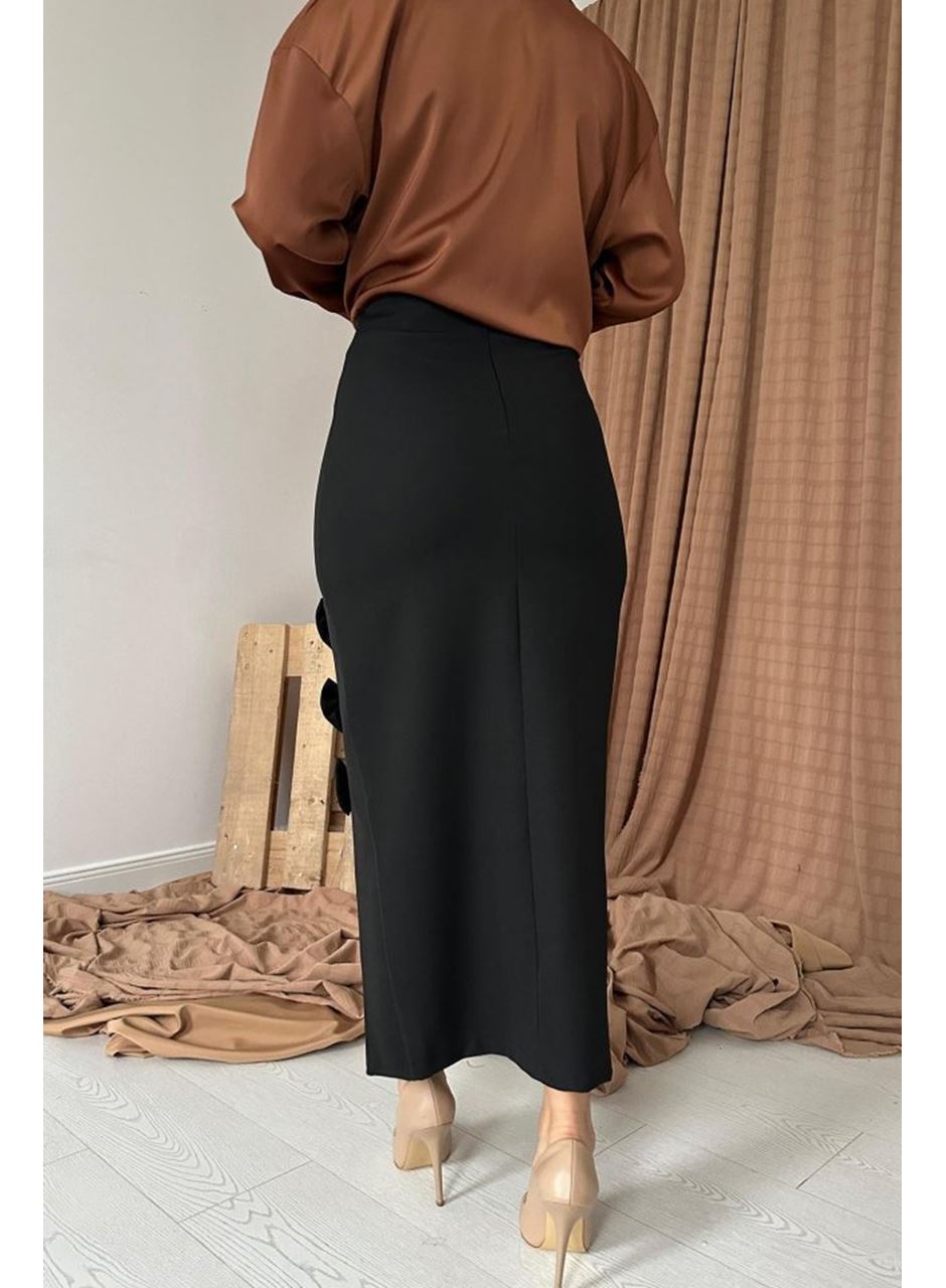 Siyah Fiyonk Detaylı Etek