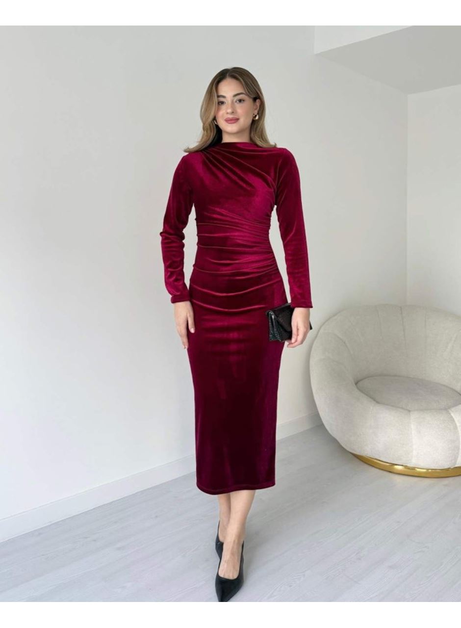 Kadın Uzun Kollu Büzgü Detay Kadife Kumaş Midi Boy Elbise