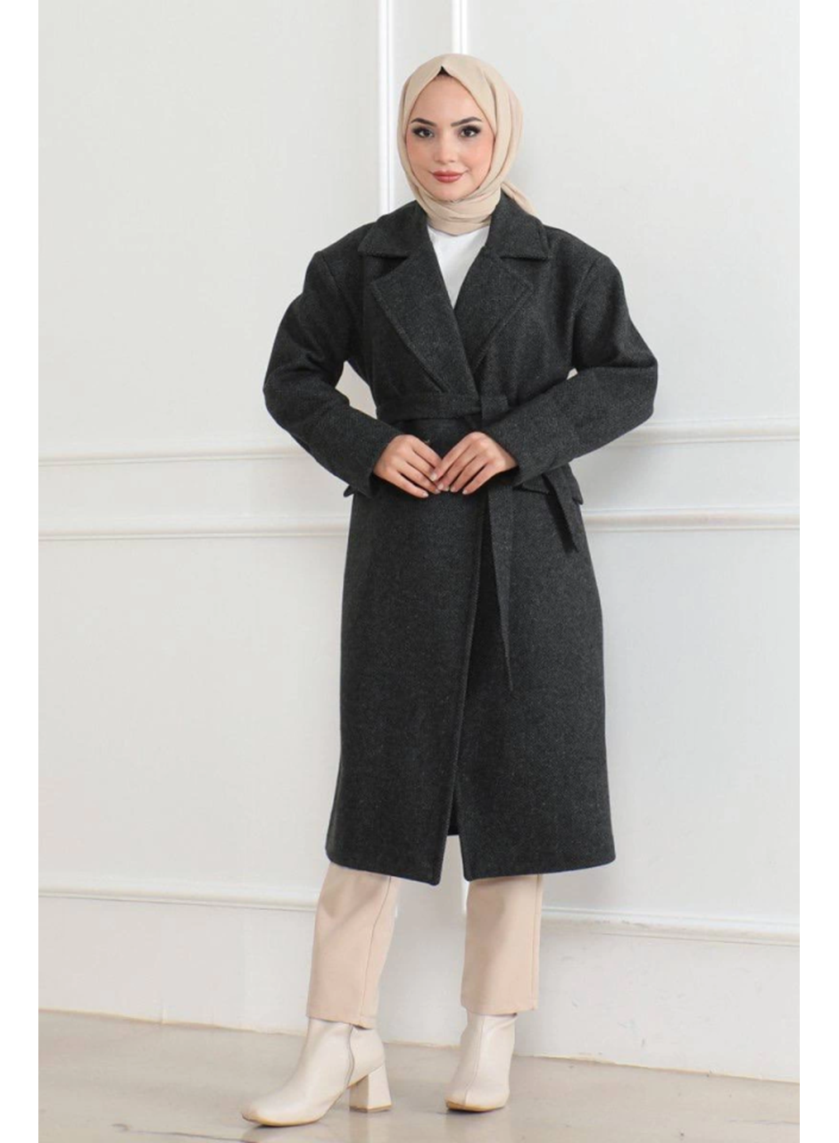 Kaşe Kaban – Uzun Boy 115 Cm Kruvaze Yaka Kuşaklı Astarlı Kışlık Tesettür Kaban, Yünlü Dokuma Kaşmir Kumaş, Cepli Oversize Rahat Kalıp Şık Modern Kaban Mont Modeli (Günlük Ve Özel Gün Kombinlerine Uygun) - Siyah